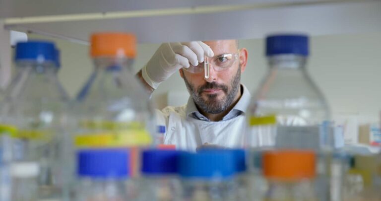 Genetic signature of precursor to liver cancer