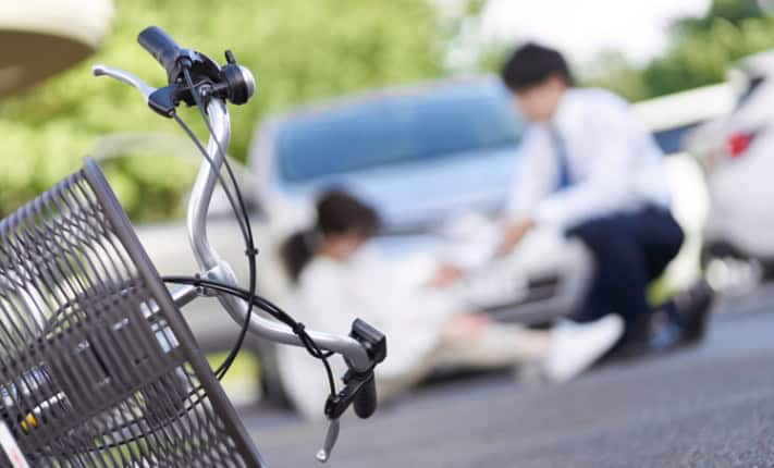 Road Accidents and How to Help Safely