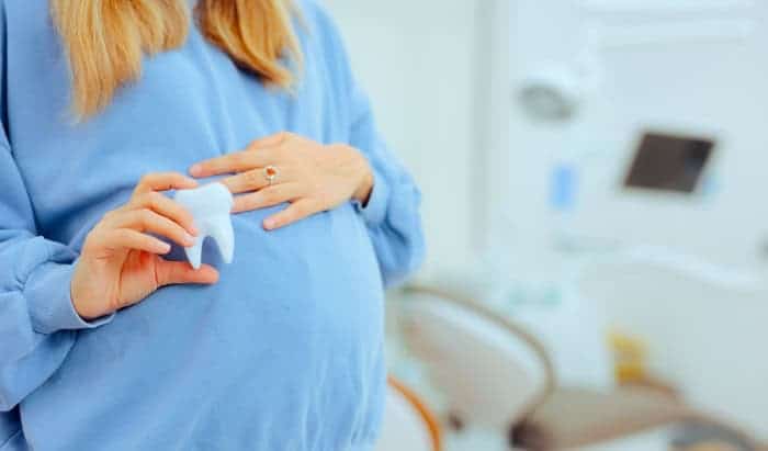 1 ¼ Million new mums miss out on free access to NHS dentistry