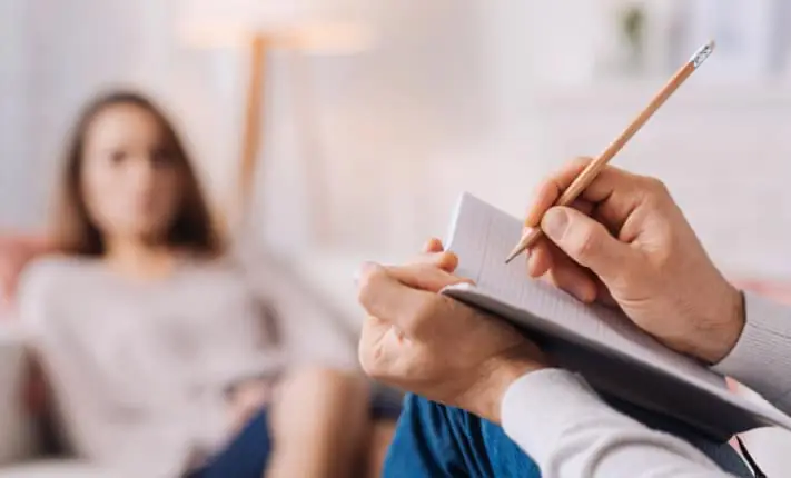 Psychotherapy with Better Adverse Effects Identification
