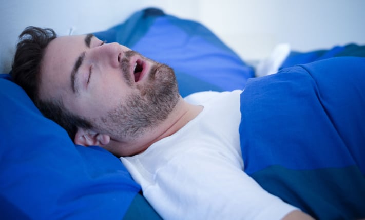 Childhood risk factors for sleep apnoea in middle age