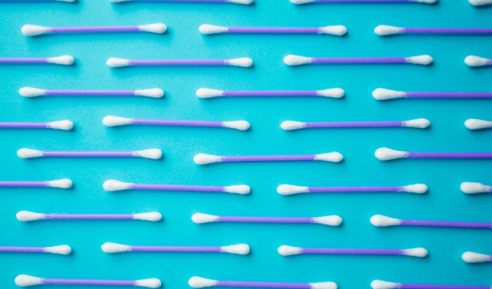 How to reduce ear wax safely
