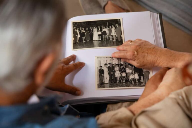 Practical things that can help elderly patients with Dementia