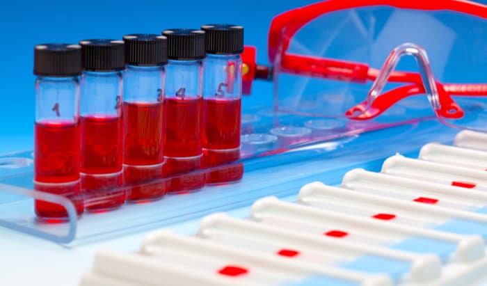 Can blood tests help to detect early cancers