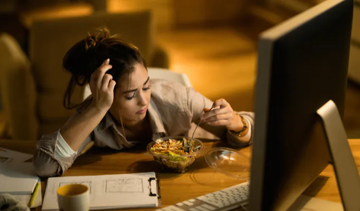 Hybrid Working: The Rise of the After-Hours Email hybrid working