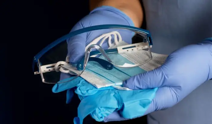 MPs demand urgent action on PPE & radiotherapy capacity