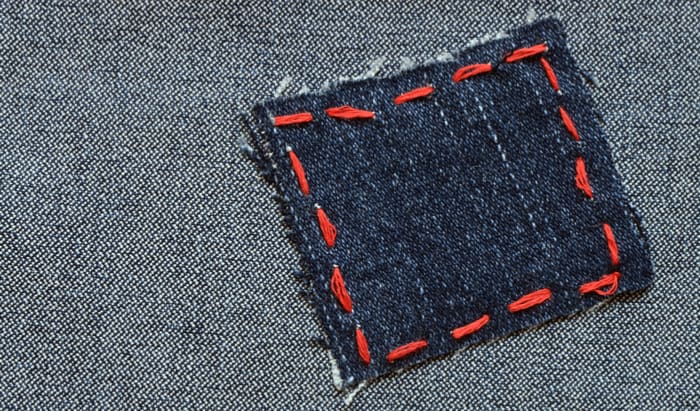 Regular wound dressings work