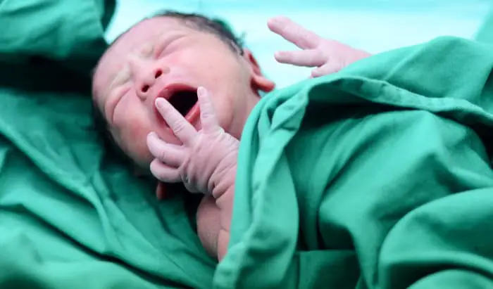 Detailed insight into new born babies’ lungs at birth new born