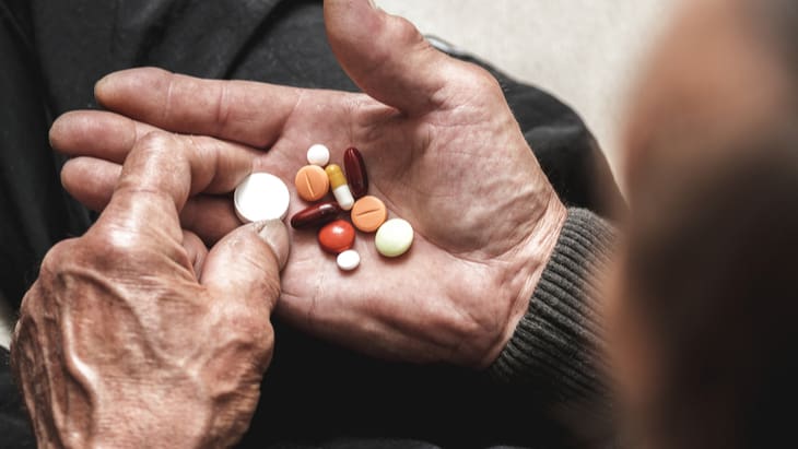 Help elderly people manage multiple medicines safely