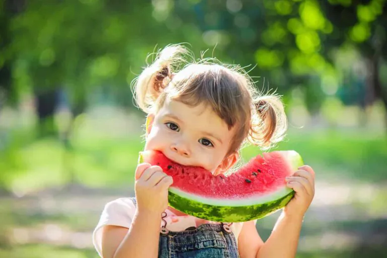 Children who eat more fruit and veg have better mental health